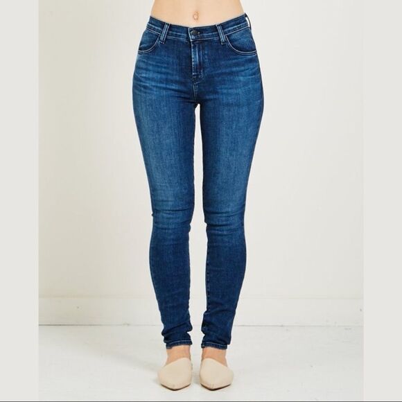 ✨ HP✨J Brand
Maria High Rise Skinny Jeans in Belladonna✨ - Picture 1 of 10